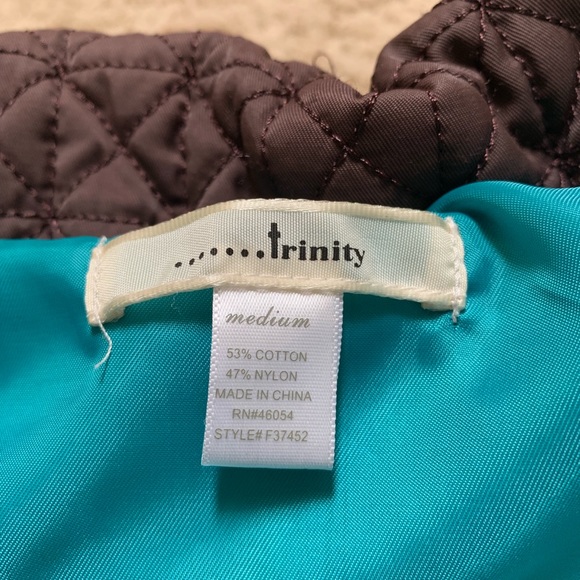 Trinity women’s fashion short coat - Picture 5 of 6